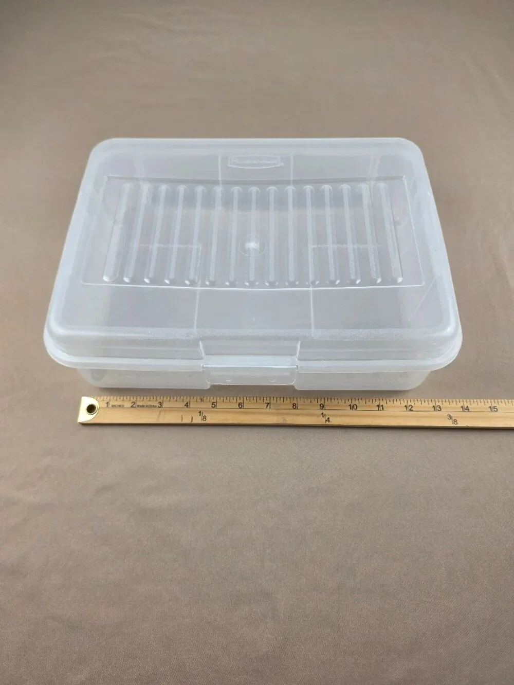 Vintage Rubbermaid Clear Plastic Snap Case Hinged Storage Container 2282 90’s